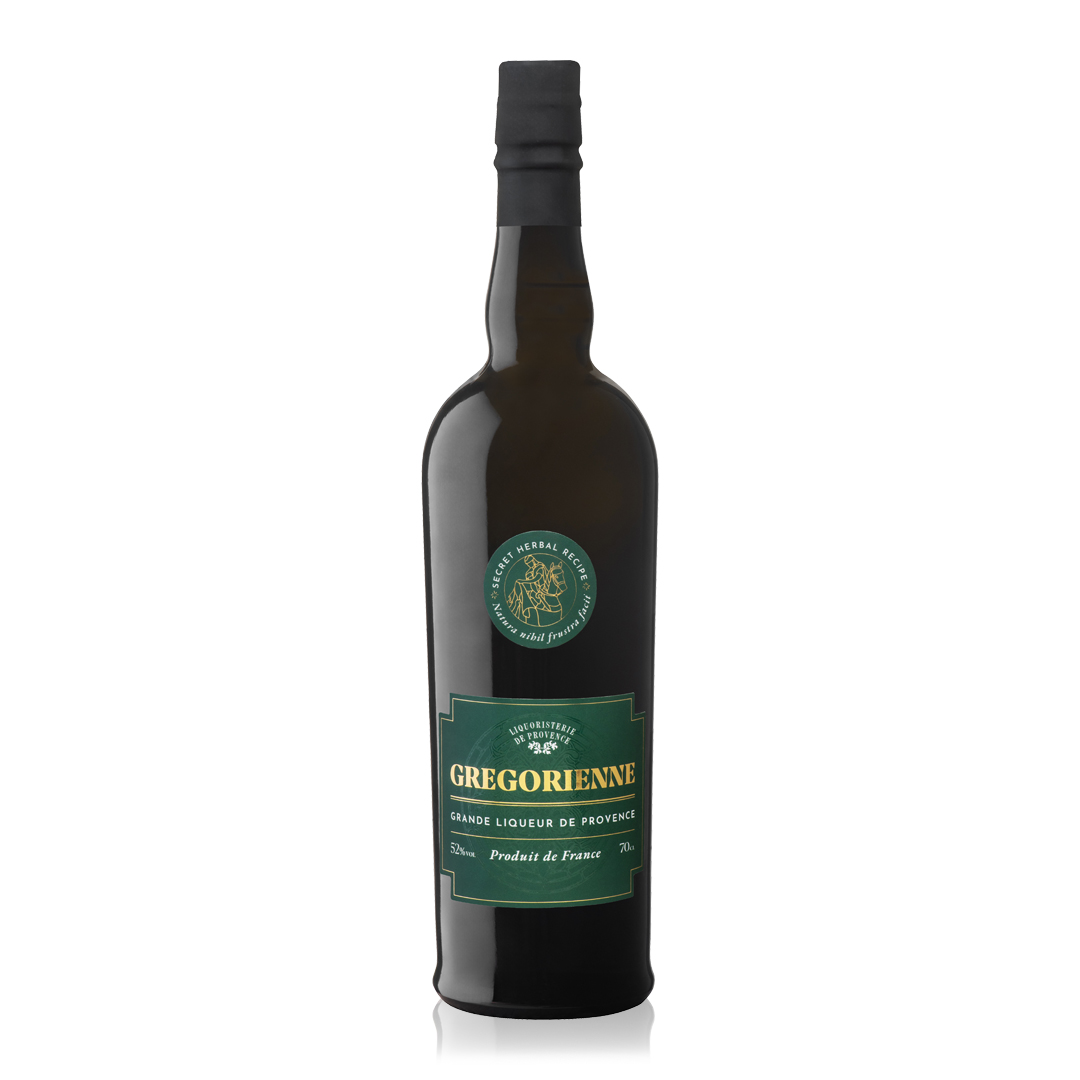 Dunkelgrüne Flasche Grégorienne Liqueur de Provence mit goldenem Etikett.