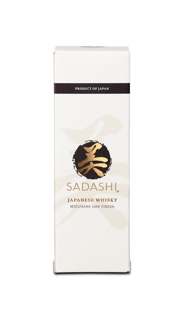 Sadashi Japanese Whisky Geschenkbox auf weißem Hintergrund.
