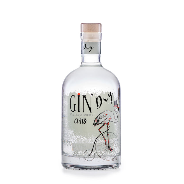 Italienischer Dry Gin von Bordiga in transparenter Flasche mit Flamingo auf Hochrad und Korkverschluss vor weißem Hintergrund.